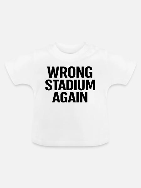 Wrong Stadium Again - Baby Bio-T-Shirt mit Rundhals - Weiß