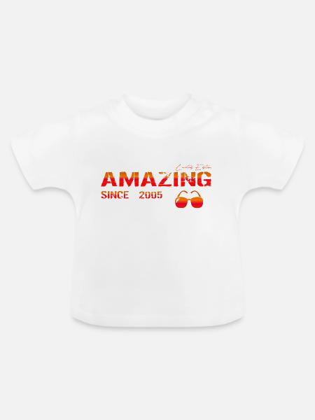 Amazing since 2005 - Baby Bio-T-Shirt mit Rundhals - Weiß