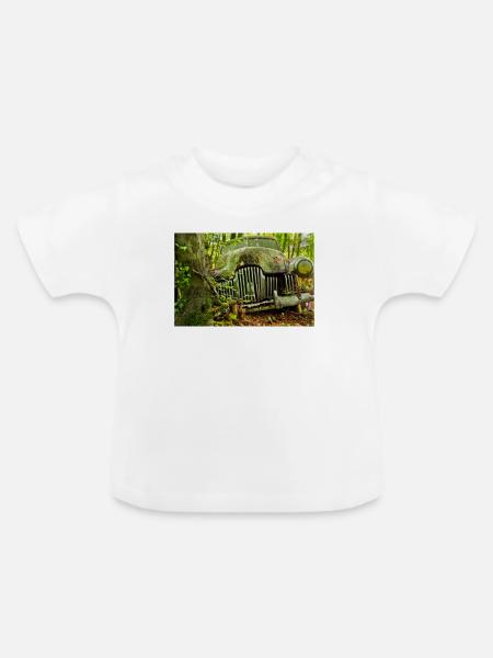 Waldverfall: Rostige Autoüberreste - Baby Bio-T-Shirt mit Rundhals - Weiß