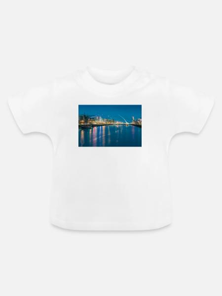 Abenddämmerung in Dublin - Baby Bio-T-Shirt mit Rundhals - Weiß