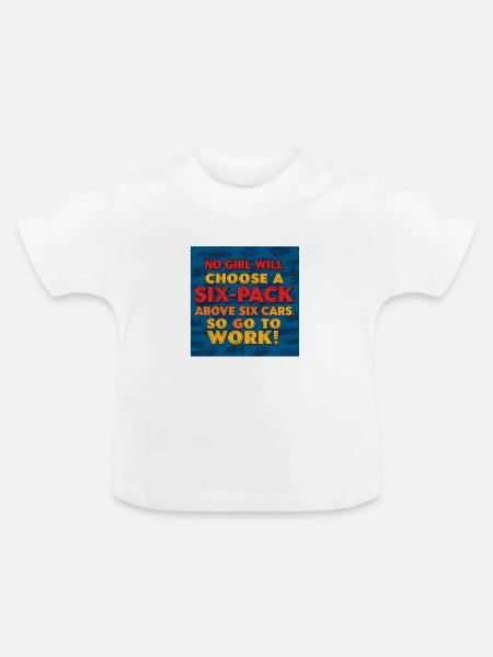 Six-Pack vs Autos: Leg los. - Baby Bio-T-Shirt mit Rundhals - Weiß