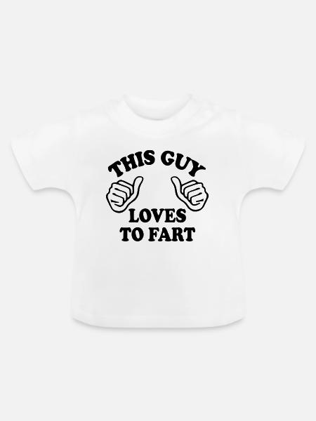 This guy loves to fahrt - Baby Bio-T-Shirt mit Rundhals - Weiß