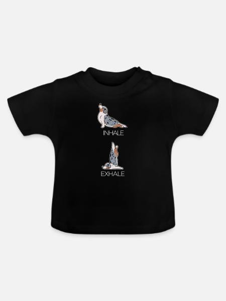 Yoga Hund Einatmen Ausatmen Atemtechnik Geschenk - Baby Bio-T-Shirt mit Rundhals - Schwarz