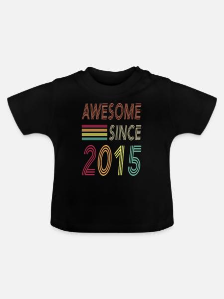 Awesome since 2015 - Baby Bio-T-Shirt mit Rundhals - Schwarz