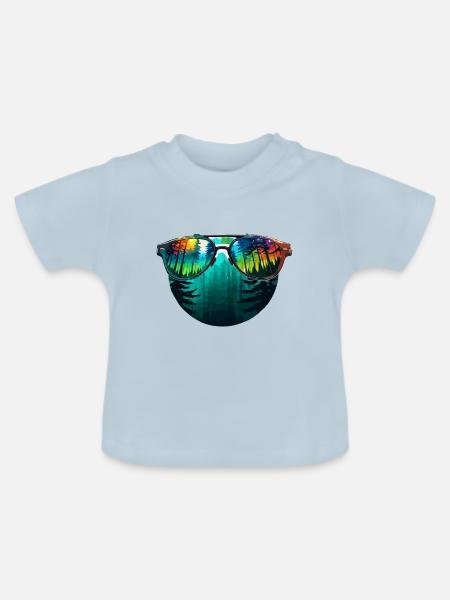 Sonnenbrille / Reflektion / Wald / Spiegelung - Baby Bio-T-Shirt mit Rundhals - Hellblau