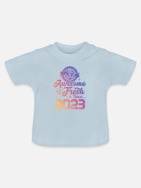 2023 awesome fresh - Baby Bio-T-Shirt mit Rundhals - Hellblau