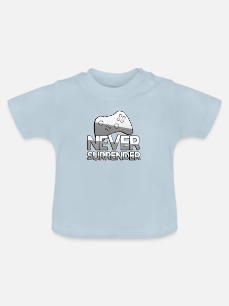 NEVER SURRENDER + Controller - Gaming - Baby Bio-T-Shirt mit Rundhals - Hellblau