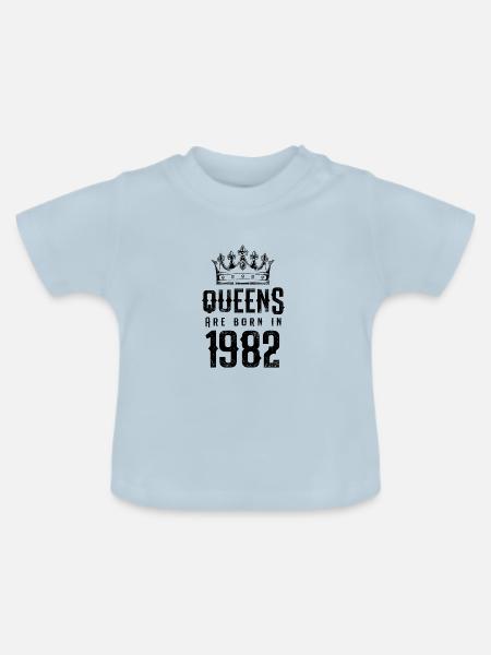 born in 1982 - Baby Bio-T-Shirt mit Rundhals - Hellblau