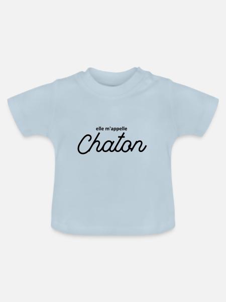 Sie nennt mich Kätzchen - Baby Bio-T-Shirt mit Rundhals - Hellblau