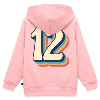 t-shirt rétro vintage numéro 12 douze Zwoelf - Sweat Premium à capuche zippé enfant bio - rose - Dos - AI Model Kid Female (0cm)