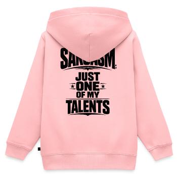 Le sarcasme n’est qu’un de mes nombreux talents. - Sweat Premium à capuche zippé enfant bio - rose - Dos - AI Model Kid Female (0cm)