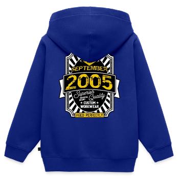 SEPTEMBER 2005 - Kinder Premium Organic Zip Hoodie - Royalblau - Hinten - AI Model Kid Male (0cm)