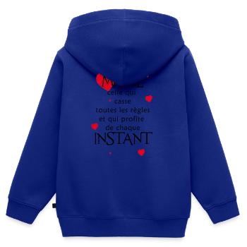 mamie profite de chauqe - Sweat Premium à capuche zippé enfant bio - bleu roi - Dos - AI Model Kid Male (0cm)
