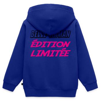 SCHÖNE MAMA Limitierte Auflage - Kinder Premium Organic Zip Hoodie - Royalblau - Hinten - AI Model Kid Male (0cm)