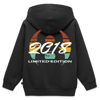 8e anniversaire 2018 cadeau garçons et filles - Sweat Premium à capuche zippé enfant bio - noir - Dos - AI Model Kid Male (0cm)