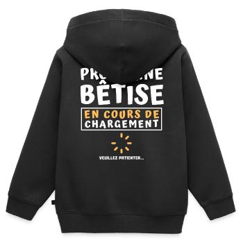 Cadeau drôle enfant. Bêtise en cours de chargement - Sweat Premium à capuche zippé enfant bio - noir - Dos - AI Model Kid Male (0cm)