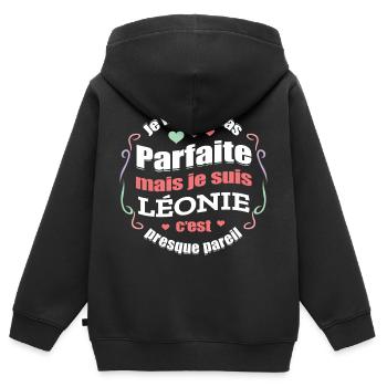 LÉONIE PARFAITE - PRENOM LÉONIE - Sweat Premium à capuche zippé enfant bio - noir - Dos - AI Model Kid Male (0cm)
