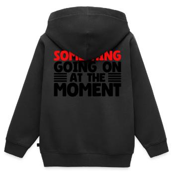 Quelque chose se passe en ce moment - Sweat Premium à capuche zippé enfant bio - noir - Dos - AI Model Kid Male (0cm)