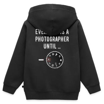 Fotograf - Kinder Premium Organic Zip Hoodie - Schwarz - Hinten - AI Model Kid Male (0cm)