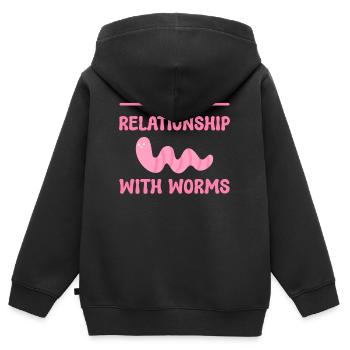 En relation avec l’élevage de vers - Sweat Premium à capuche zippé enfant bio - noir - Dos - AI Model Kid Male (0cm)