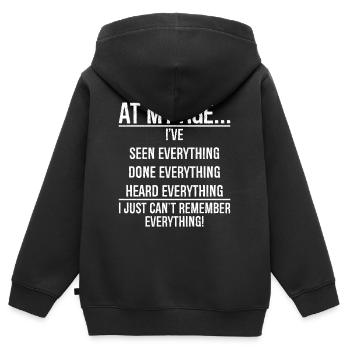 In meinem Alter habe ich schon alles gesehen, was lustig ist - Kinder Premium Organic Zip Hoodie - Schwarz - Hinten - AI Model Kid Male (0cm)