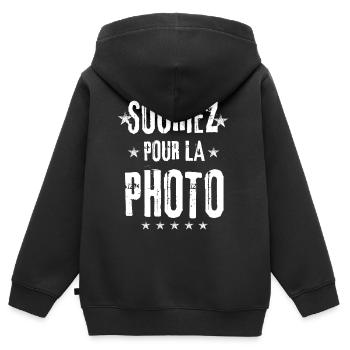 Lächeln für das Foto - Kinder Premium Organic Zip Hoodie - Schwarz - Hinten - AI Model Kid Male (0cm)