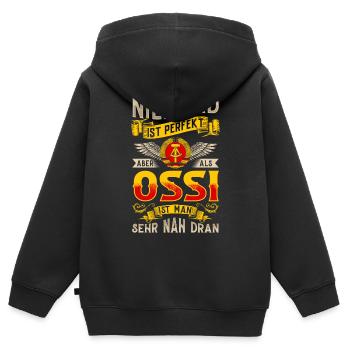 Ossi Geschenk Ostdeutschland NVA Germania Osten - Kinder Premium Organic Zip Hoodie - Schwarz - Hinten - AI Model Kid Male (0cm)