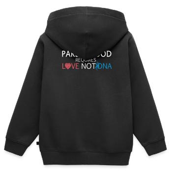 Jour de l’adoption, la parentalité exige de l’amour et non de l’ADN - Sweat Premium à capuche zippé enfant bio - noir - Dos - AI Model Kid Male (0cm)