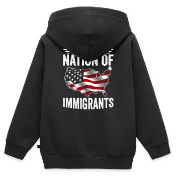 Immigrant Nation Amoureux de l’immigration - Sweat Premium à capuche zippé enfant bio - noir - Dos - AI Model Kid Male (0cm)