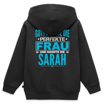 Conception du nom de Sarah - Sweat Premium à capuche zippé enfant bio - noir - Dos - AI Model Kid Male (0cm)