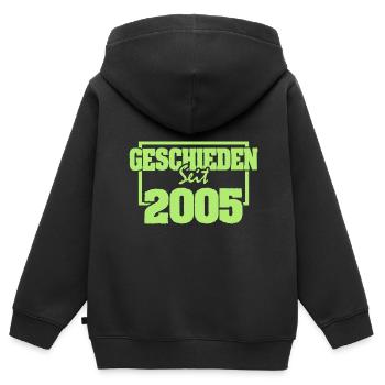 Single 2005 - Kinder Premium Organic Zip Hoodie - Schwarz - Hinten - AI Model Kid Male (0cm)