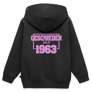 Divorcé en 1963 - Sweat Premium à capuche zippé enfant bio - noir - Dos - AI Model Kid Male (0cm)