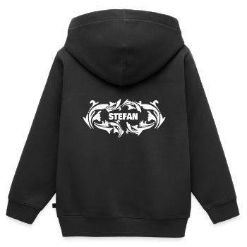 Name Stefan - Kinder Premium Organic Zip Hoodie - Schwarz - Hinten - AI Model Kid Male (0cm)