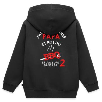 Papa et Moi BBQ 2: J'assure au Grill - Sweat Premium à capuche zippé enfant bio - noir - Dos - AI Model Kid Male (0cm)
