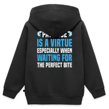 La patience est une vertu, surtout lorsqu’on attend - Sweat Premium à capuche zippé enfant bio - noir - Dos - AI Model Kid Male (0cm)