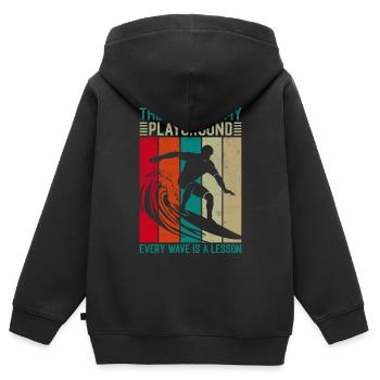 Der Ozean ist mein Spielplatz; Jede Welle ist eine Lektion - Kinder Premium Organic Zip Hoodie - Schwarz - Hinten - AI Model Kid Male (0cm)