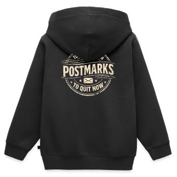 Zu tief drin | Postcrossing - Kinder Premium Organic Zip Hoodie - Schwarz - Hinten - AI Model Kid Male (0cm)