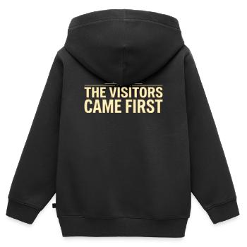 Die Gäste gingen an erster Stelle - Kinder Premium Organic Zip Hoodie - Schwarz - Hinten - AI Model Kid Male (0cm)