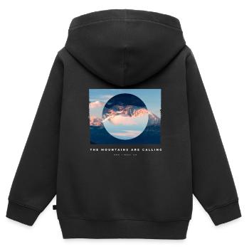 The Mountains Are Calling And I Must Go | Die Berg - Kinder Premium Organic Zip Hoodie - Schwarz - Hinten - AI Model Kid Male (0cm)
