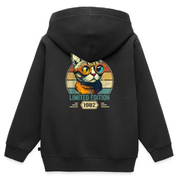 Génial depuis 1982 Cadeau d’anniversaire de chat - Sweat Premium à capuche zippé enfant bio - noir - Dos - AI Model Kid Male (0cm)