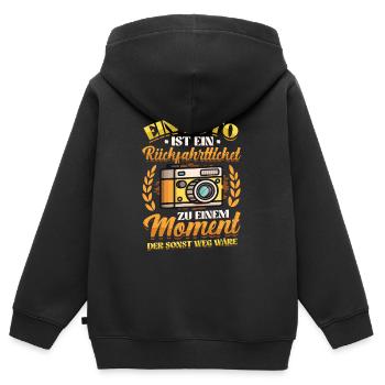 Foto Rückfahrticket Vergangenheit Fotograf. - Kinder Premium Organic Zip Hoodie - Schwarz - Hinten - AI Model Kid Male (0cm)