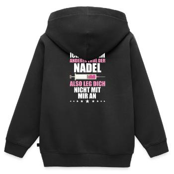 Krankenschwester Nadel Lustiges Spruch Shirt - Kinder Premium Organic Zip Hoodie - Schwarz - Hinten - AI Model Kid Male (0cm)