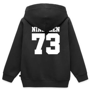 Anniversaire Année Dix-neuf Cadeau 1973 73 - Sweat Premium à capuche zippé enfant bio - noir - Dos - AI Model Kid Male (0cm)