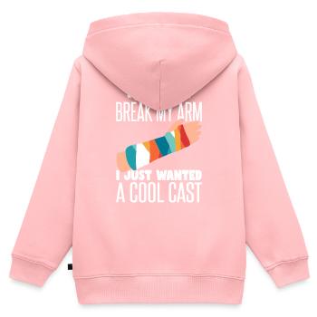 Je ne me suis pas cassé le bras, je veux juste un casting cool - Sweat Premium à capuche zippé enfant bio - rose - Dos - AI Model Kid Female (0cm)