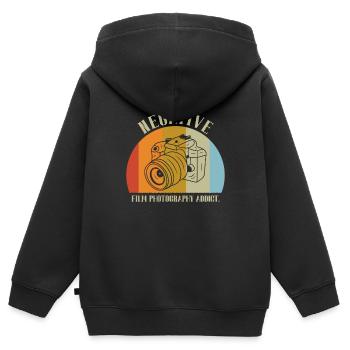Ne soyez pas accro à - Sweat Premium à capuche zippé enfant bio - noir - Dos - AI Model Kid Male (0cm)