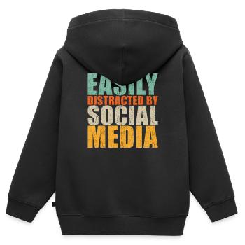 Social Media Spruch - Kinder Premium Organic Zip Hoodie - Schwarz - Hinten - AI Model Kid Male (0cm)