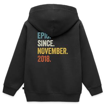 Epic depuis novembre 2018 4ème anniversaire - Sweat Premium à capuche zippé enfant bio - noir - Dos - AI Model Kid Male (0cm)
