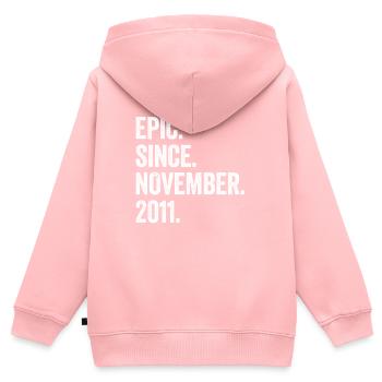 Epic depuis novembre 2011 11ème anniversaire - Sweat Premium à capuche zippé enfant bio - rose - Dos - AI Model Kid Female (0cm)