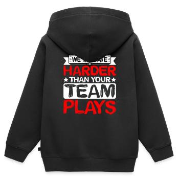 We Tailgate Harder Than Your Team Plays 2 - Kinder Premium Organic Zip Hoodie - Schwarz - Hinten - AI Model Kid Male (0cm)