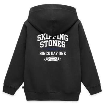 Saut de pierre, saut de pierre, pierre de loisir en plein air - Sweat Premium à capuche zippé enfant bio - noir - Dos - AI Model Kid Male (0cm)